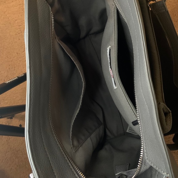 Purse - Picture 3 of 3